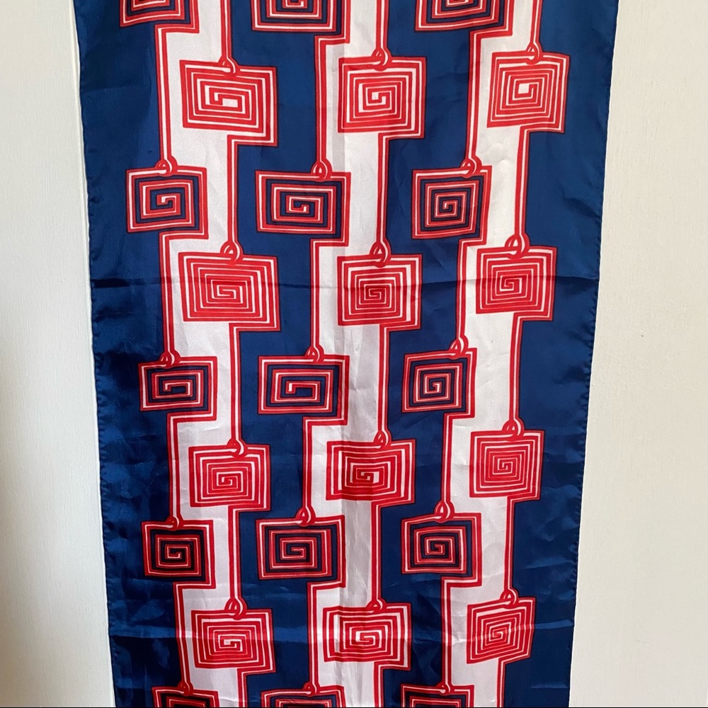 Vintage 70s Sillook Long Scarf Red White & Navy Blue Geometric 15" x 46" - Picture 6 of 15